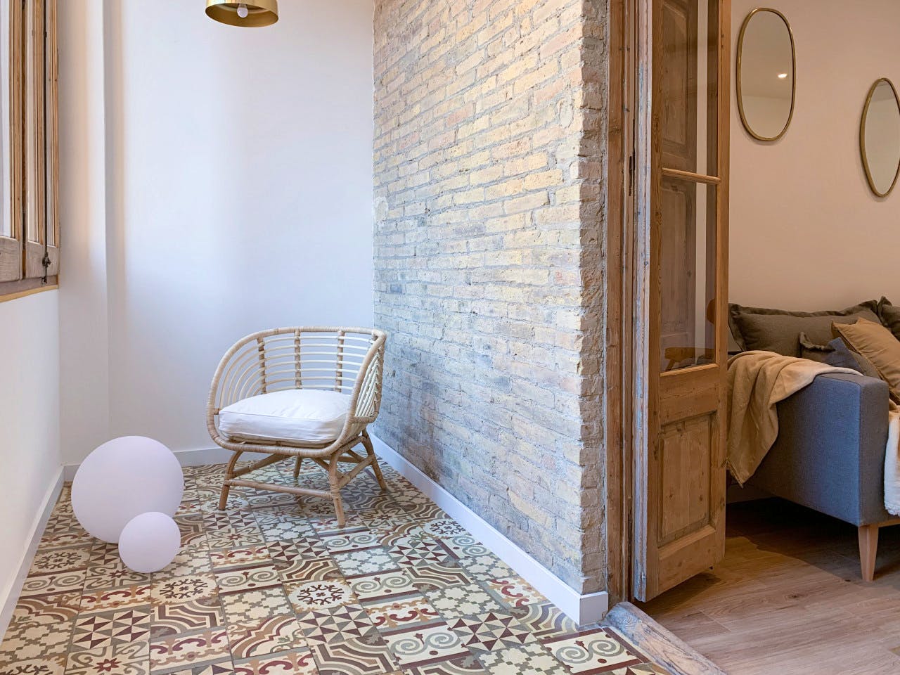  Large Ensuite B - Flat With Private Terrace  -  Modern Coliving Community with Private Suites in Vibrant Eixample  - Gallery -  30