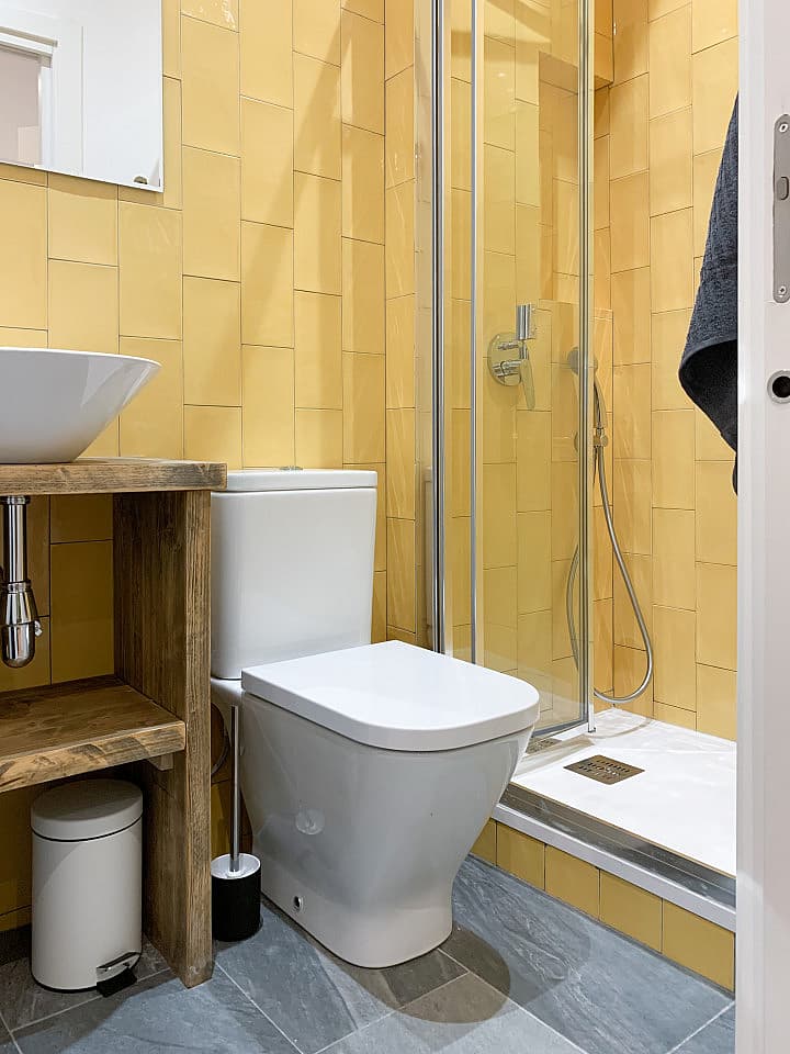  Medium Ensuite Room C - Flat With Private Terrace  -  Modern Coliving Community with Private Suites in Vibrant Eixample  - Gallery -  74