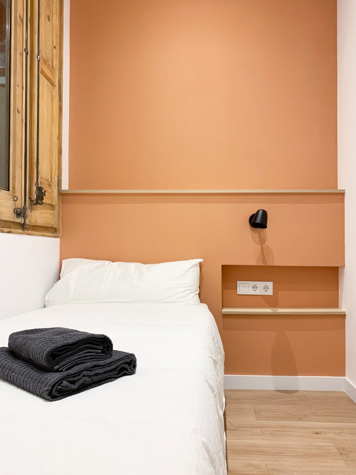  Single Room With Private Bathroom D - Flat With Private Terrace  -  Modern Coliving Community with Private Suites in Vibrant Eixample  - Gallery -  5