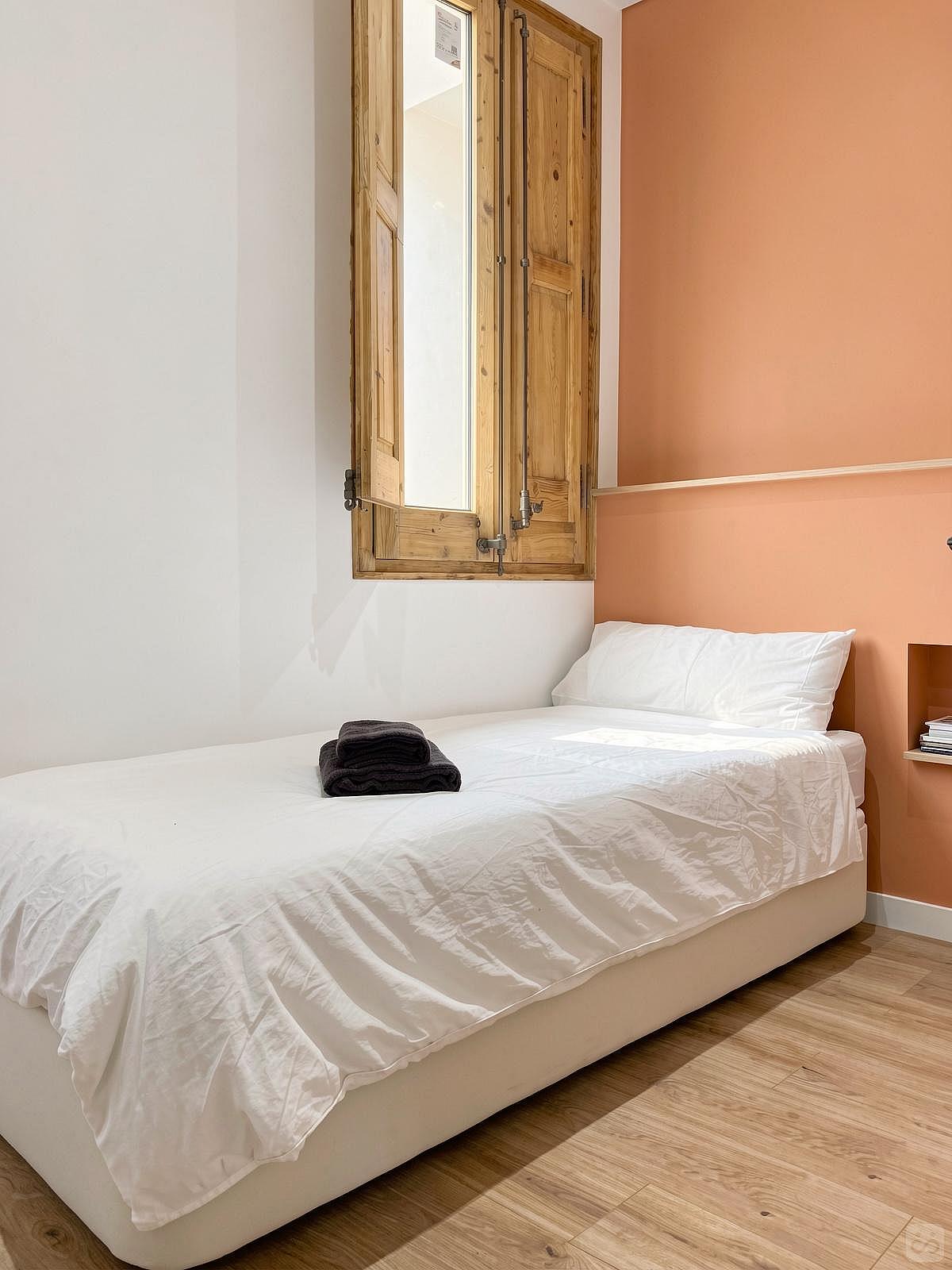  Single Room With Private Bathroom D - Flat With Private Terrace  -  Modern Coliving Community with Private Suites in Vibrant Eixample  - Gallery -  80