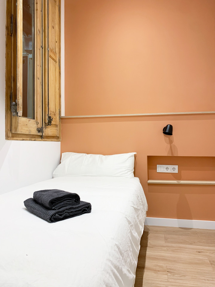  Single Room With Private Bathroom D - Flat With Private Terrace  -  Modern Coliving Community with Private Suites in Vibrant Eixample  - Gallery -  40