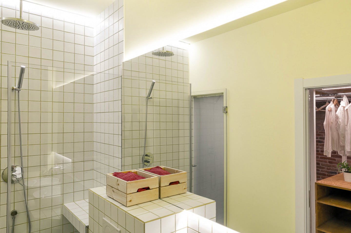  Private Apartment With Terrace  -  Modern Coliving Community with Private Suites in Vibrant Eixample  - Gallery -  31