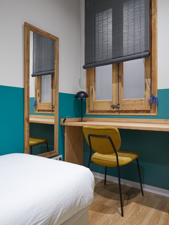  Single Room With Shared Bathroom A  -  Modern Coliving Community with Private Suites in Vibrant Eixample  - Gallery -  3