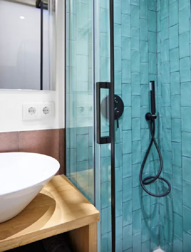  Single Room With Shared Bathroom A  -  Modern Coliving Community with Private Suites in Vibrant Eixample  - Gallery -  64