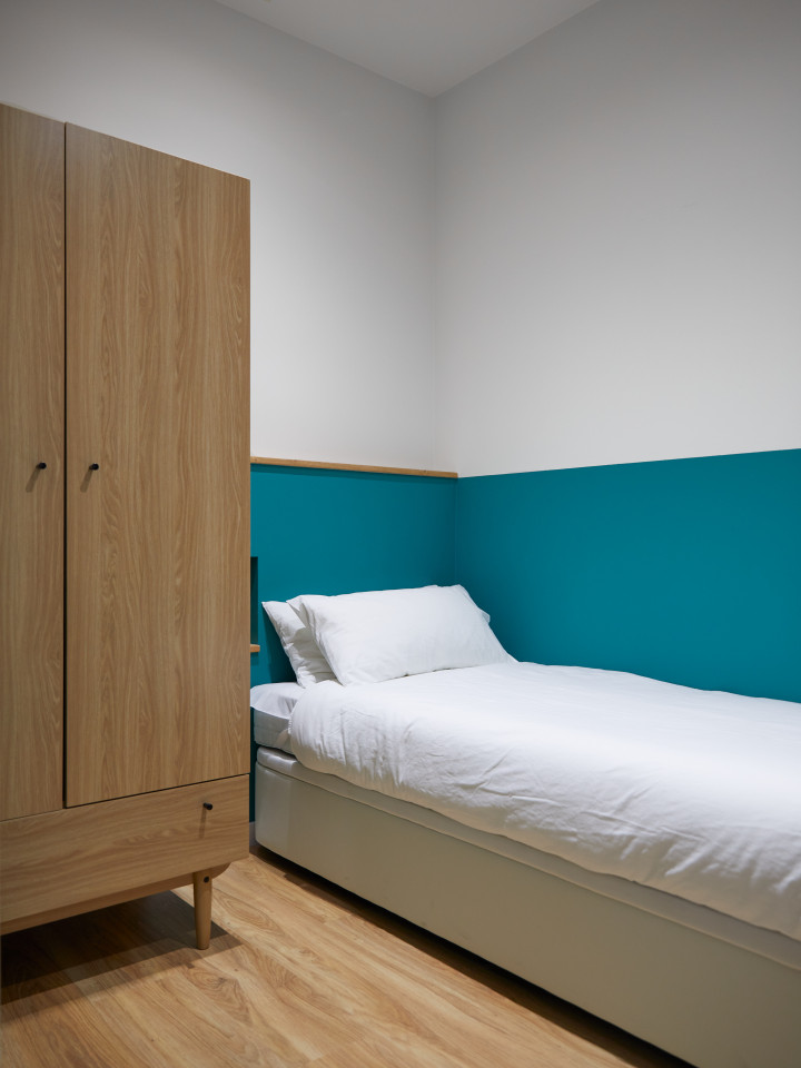  Single Room With Shared Bathroom A  -  Modern Coliving Community with Private Suites in Vibrant Eixample  - Gallery -  33