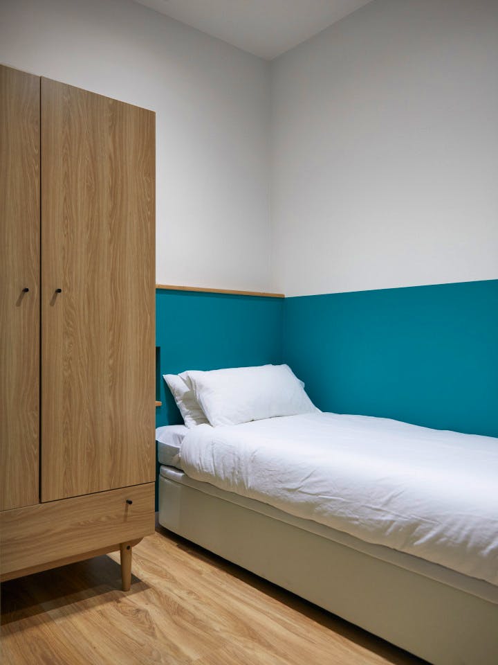  Single Room With Shared Bathroom A  -  Modern Coliving Community with Private Suites in Vibrant Eixample  - Gallery -  17