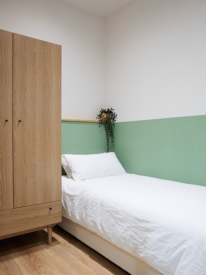  Single Room With Shared Bathroom B  -  Modern Coliving Community with Private Suites in Vibrant Eixample  - Gallery -  41
