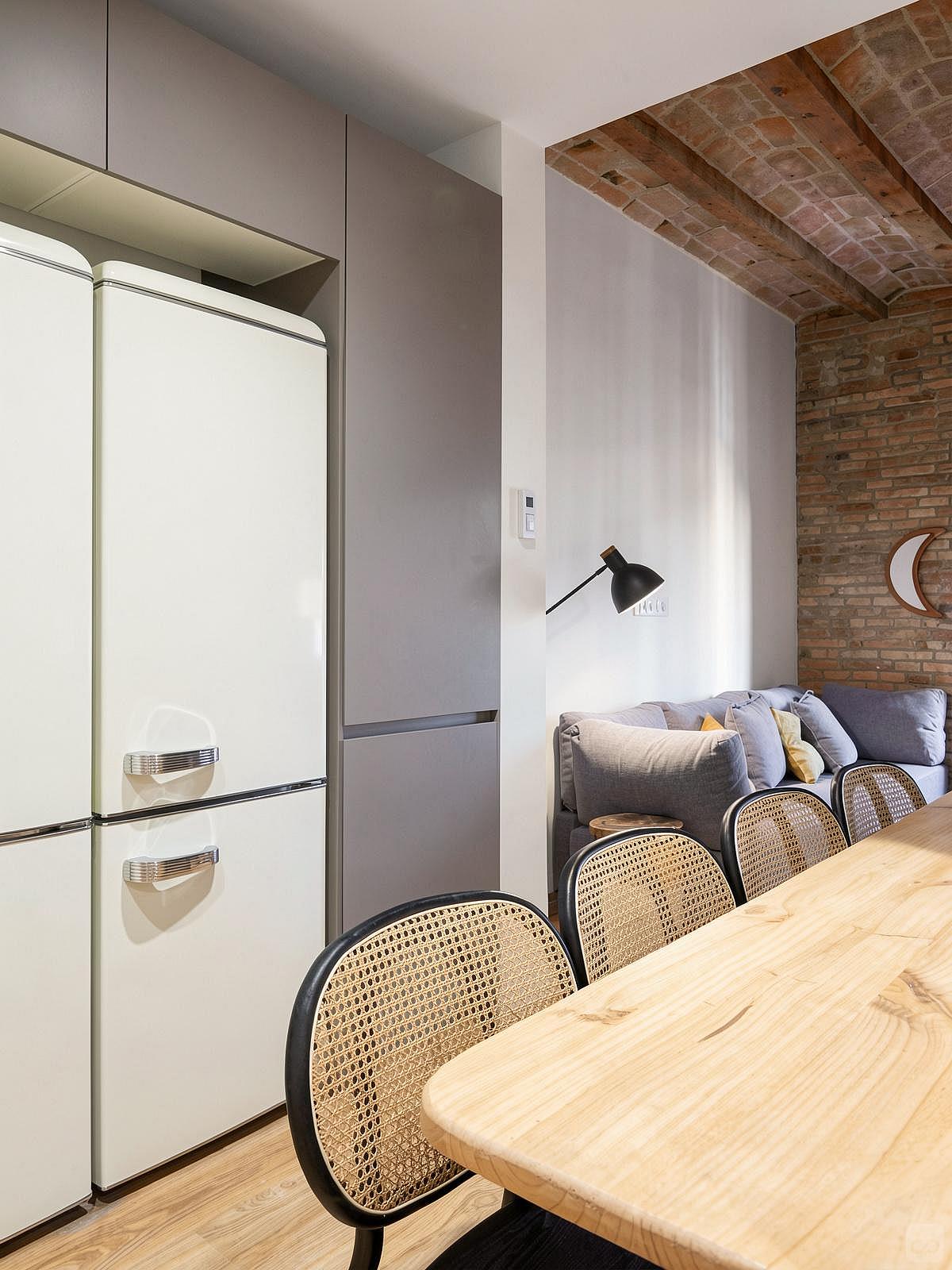  Single Room With Shared Bathroom B  -  Modern Coliving Community with Private Suites in Vibrant Eixample  - Gallery -  58