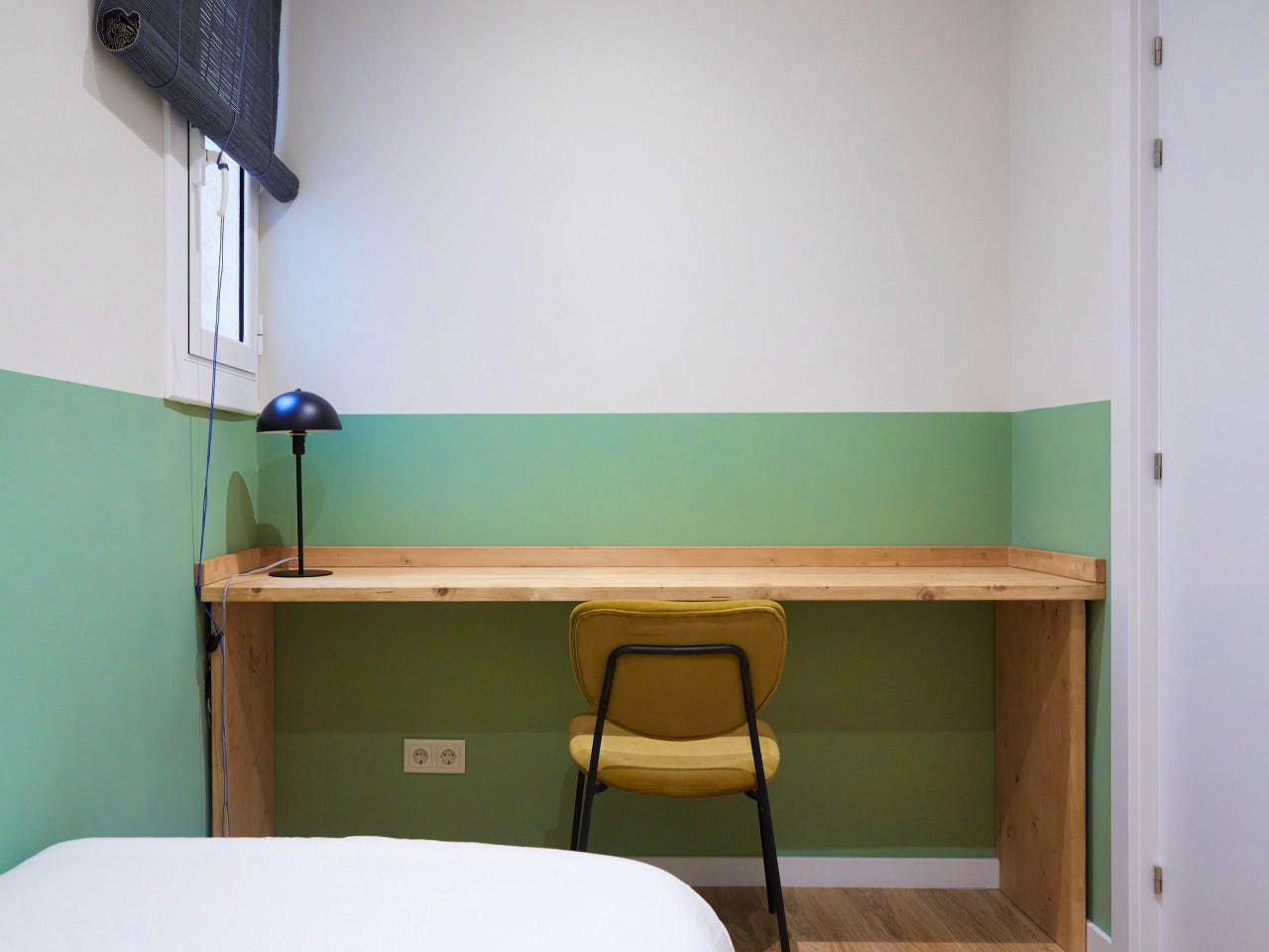  Single Room With Shared Bathroom B  -  Modern Coliving Community with Private Suites in Vibrant Eixample  - Gallery -  16