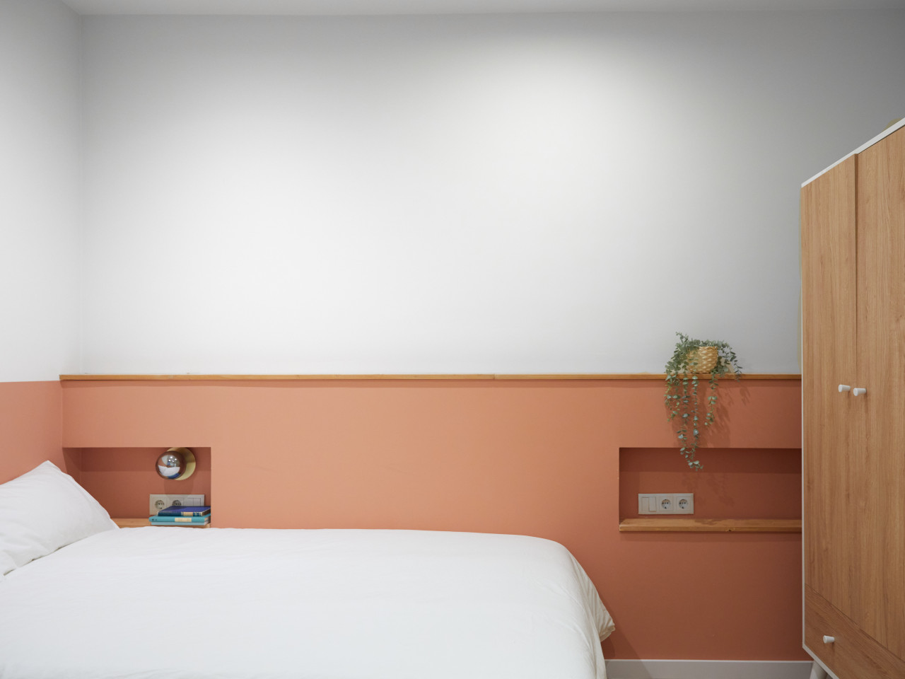  Medium Ensuite Room C  -  Modern Coliving Community with Private Suites in Vibrant Eixample  - Gallery -  39