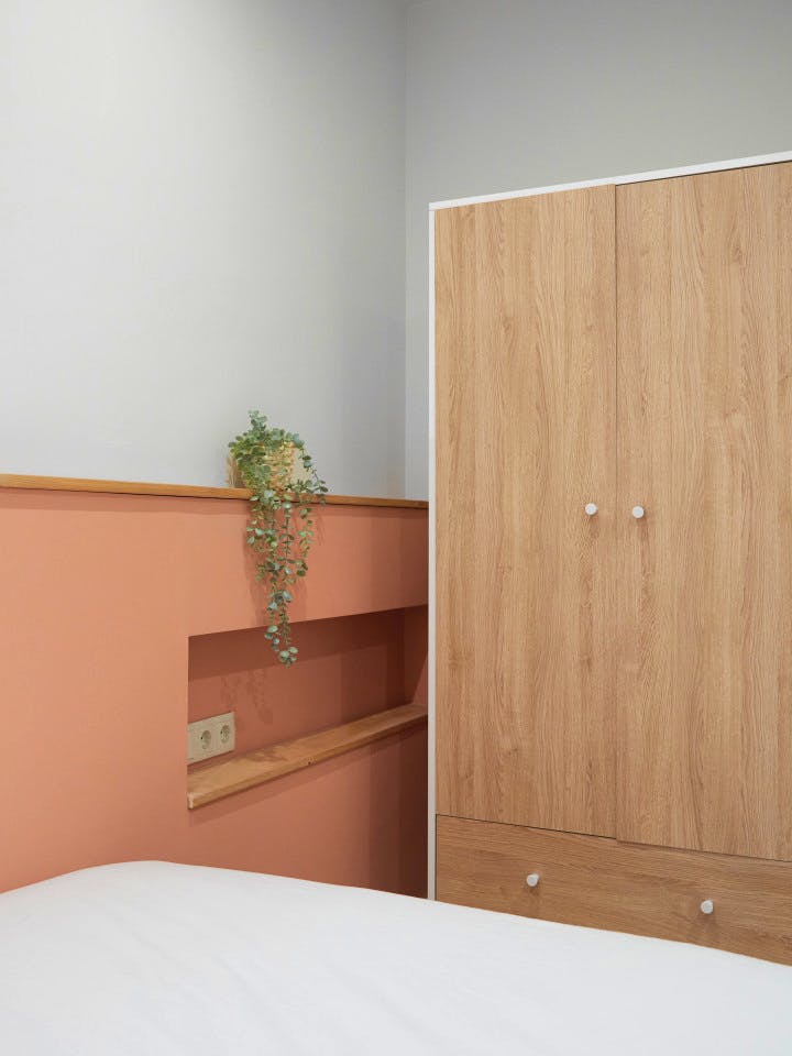  Medium Ensuite Room C  -  Modern Coliving Community with Private Suites in Vibrant Eixample  - Gallery -  22