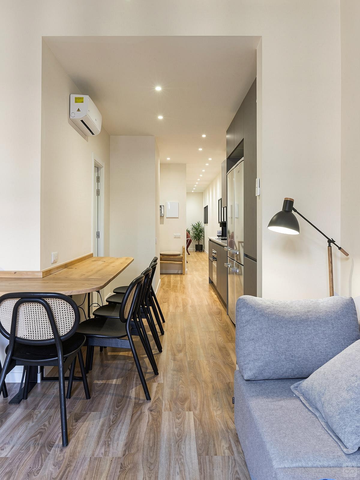  Medium Ensuite Room C  -  Modern Coliving Community with Private Suites in Vibrant Eixample  - Gallery -  90