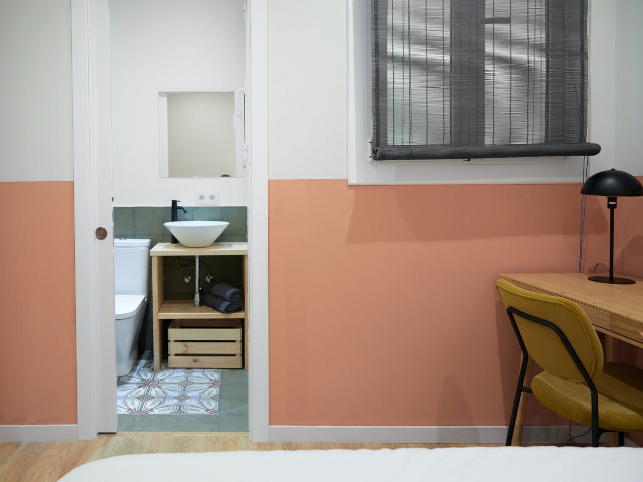  Medium Ensuite Room C  -  Modern Coliving Community with Private Suites in Vibrant Eixample  - Gallery -  5