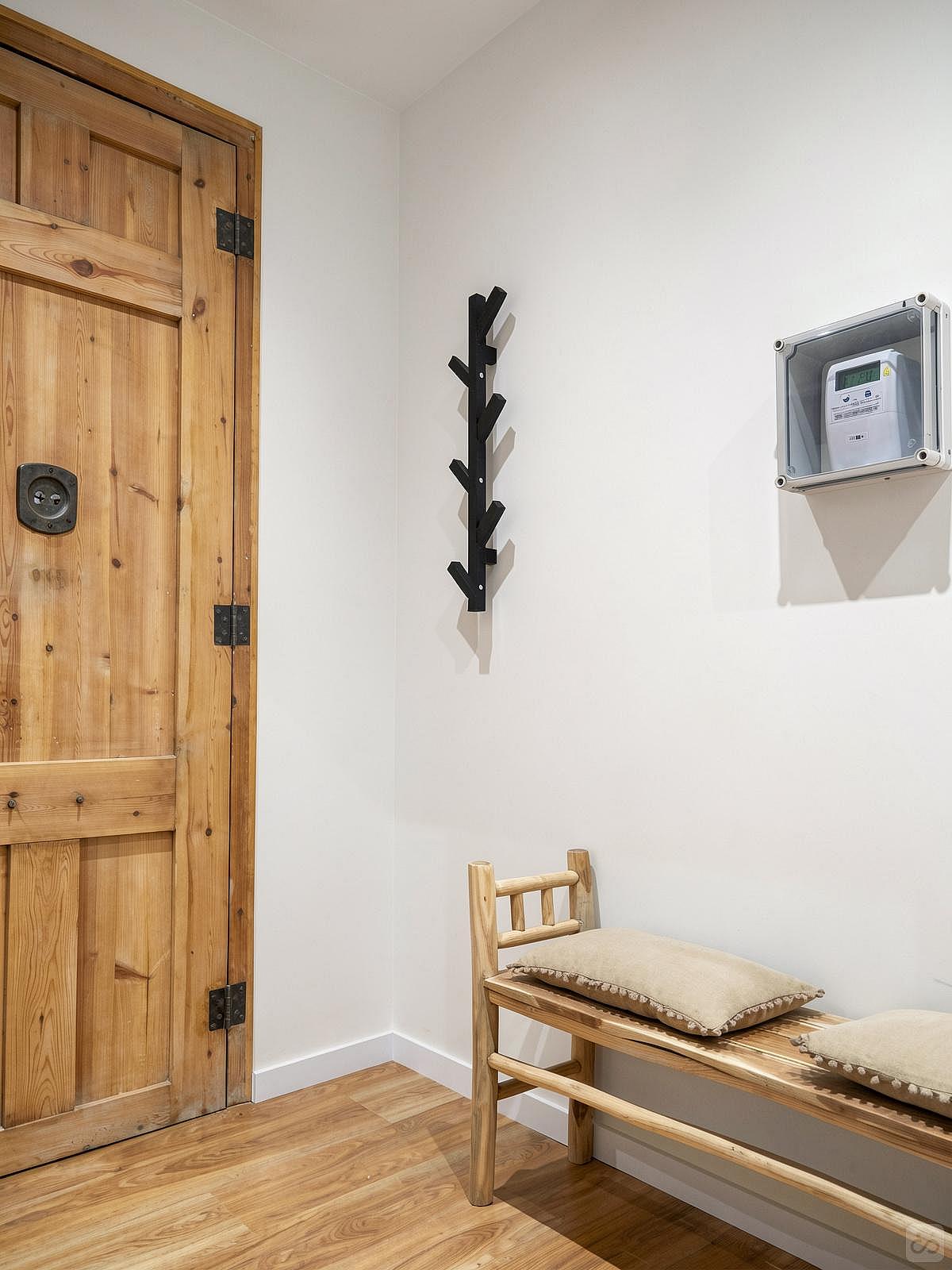  Large Ensuite Room D  -  Modern Coliving Community with Private Suites in Vibrant Eixample  - Gallery -  85