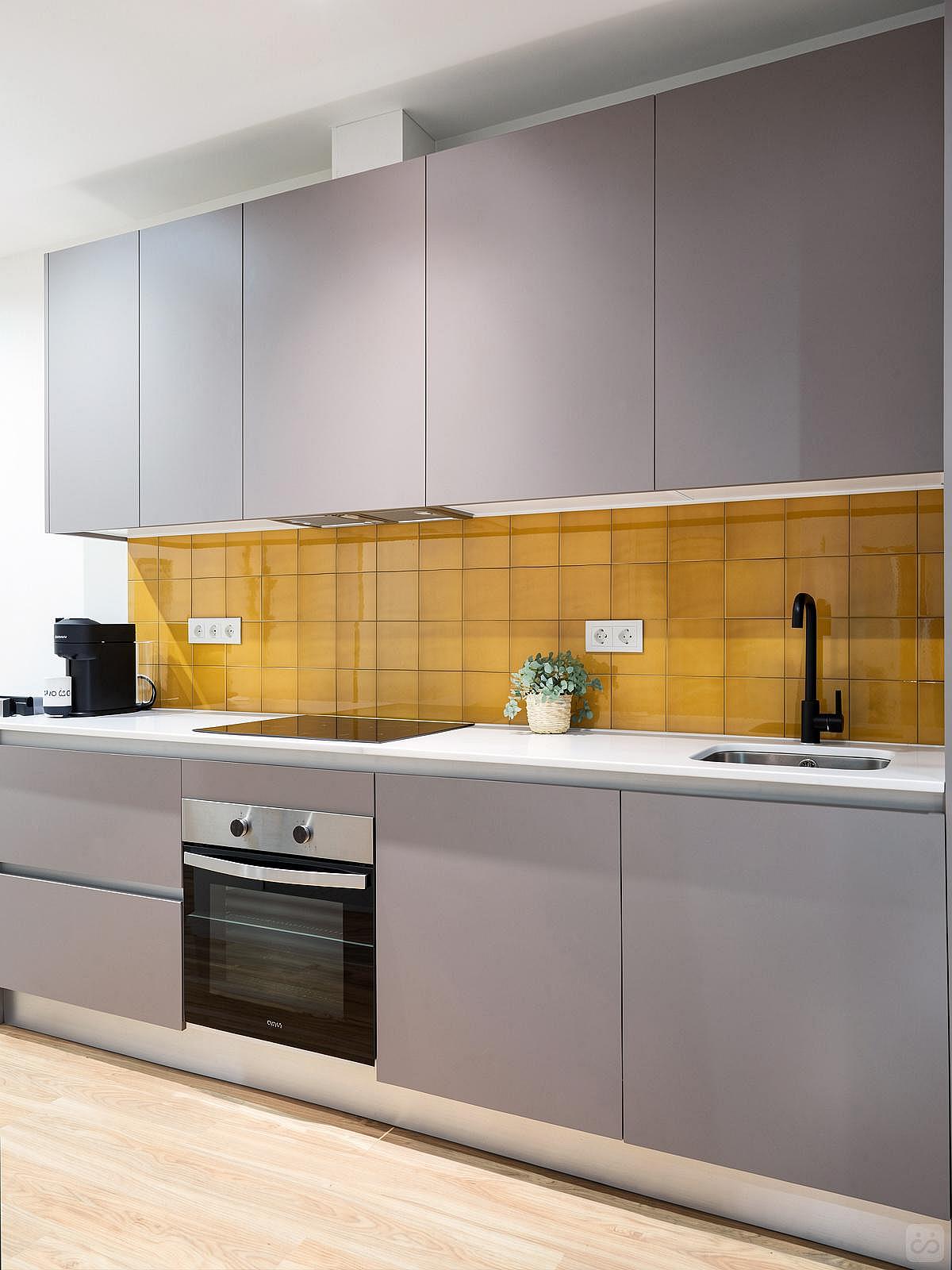  Large Ensuite Room D  -  Modern Coliving Community with Private Suites in Vibrant Eixample  - Gallery -  77