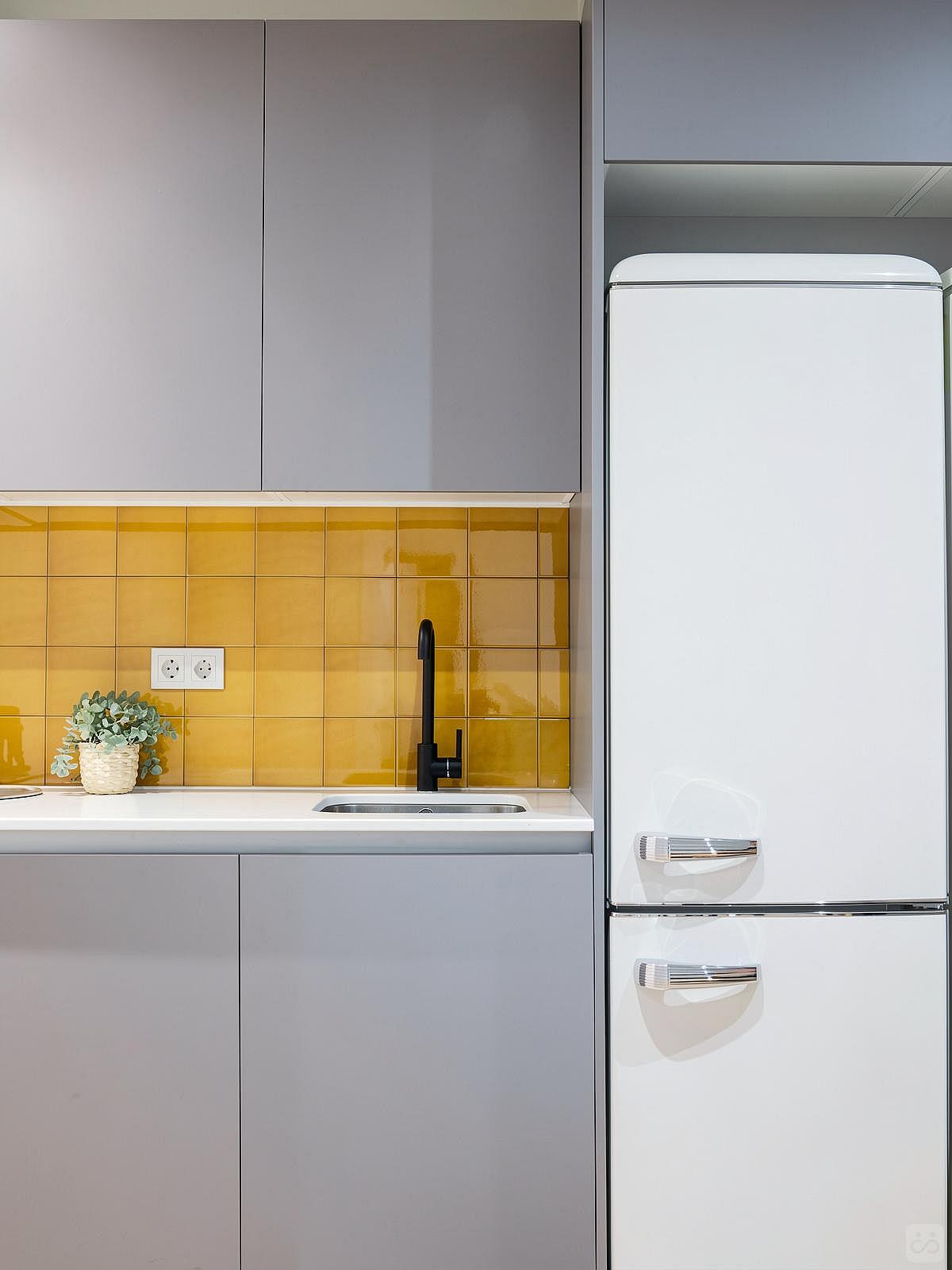  Large Ensuite Room D  -  Modern Coliving Community with Private Suites in Vibrant Eixample  - Gallery -  76