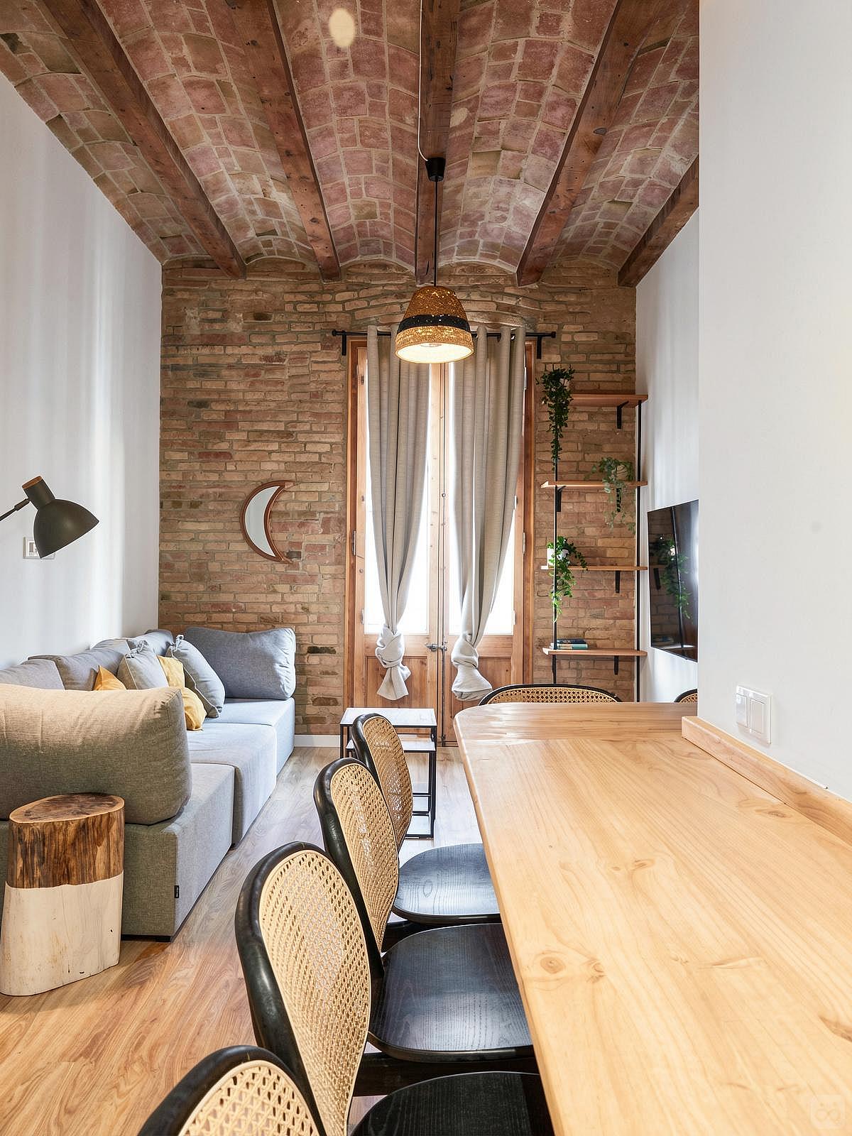  Large Ensuite Room E  -  Modern Coliving Community with Private Suites in Vibrant Eixample  - Gallery -  79