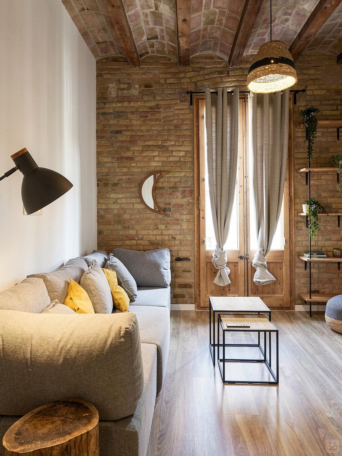  Large Ensuite Room E  -  Modern Coliving Community with Private Suites in Vibrant Eixample  - Gallery -  81