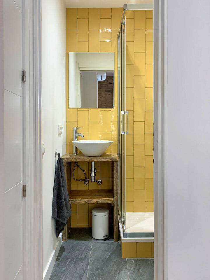  Large Ensuite Room 3A  -  Modern Coliving Community with Private Suites in Vibrant Eixample  - Gallery -  28