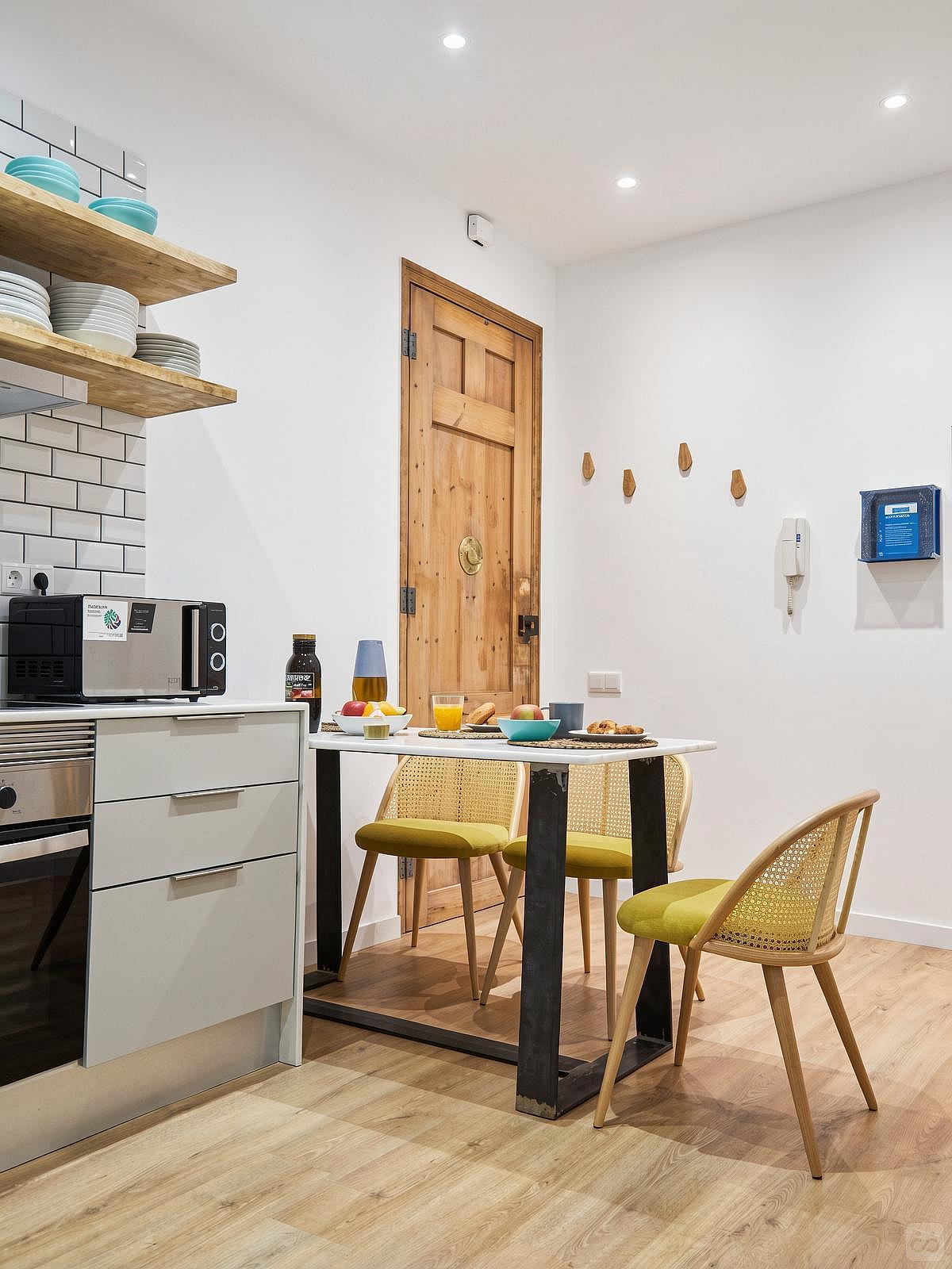  Large Ensuite Room 3A  -  Modern Coliving Community with Private Suites in Vibrant Eixample  - Gallery -  67