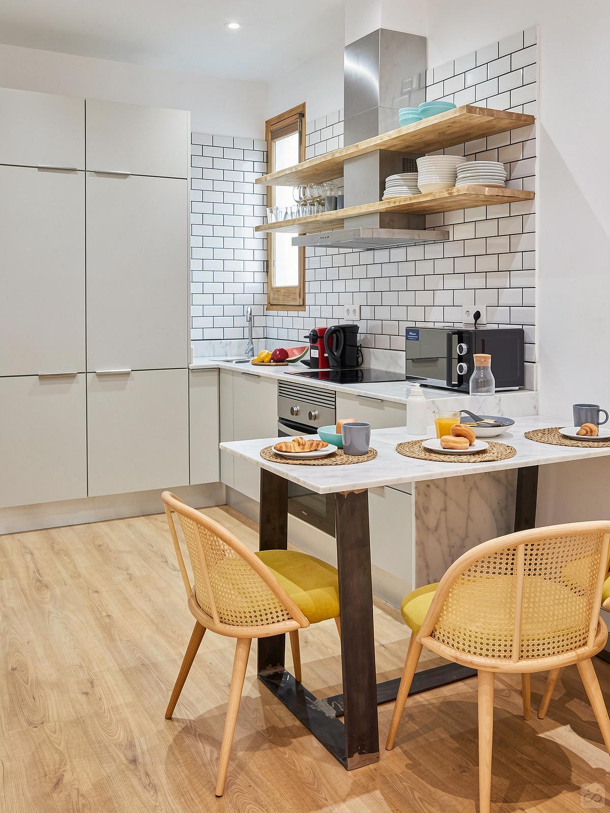  Large Ensuite Room 3A  -  Modern Coliving Community with Private Suites in Vibrant Eixample  - Gallery -  68