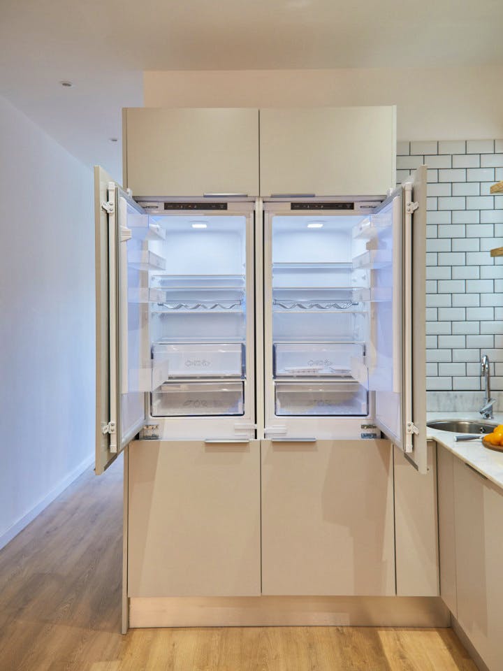  Large Ensuite Room 3A  -  Modern Coliving Community with Private Suites in Vibrant Eixample  - Gallery -  27