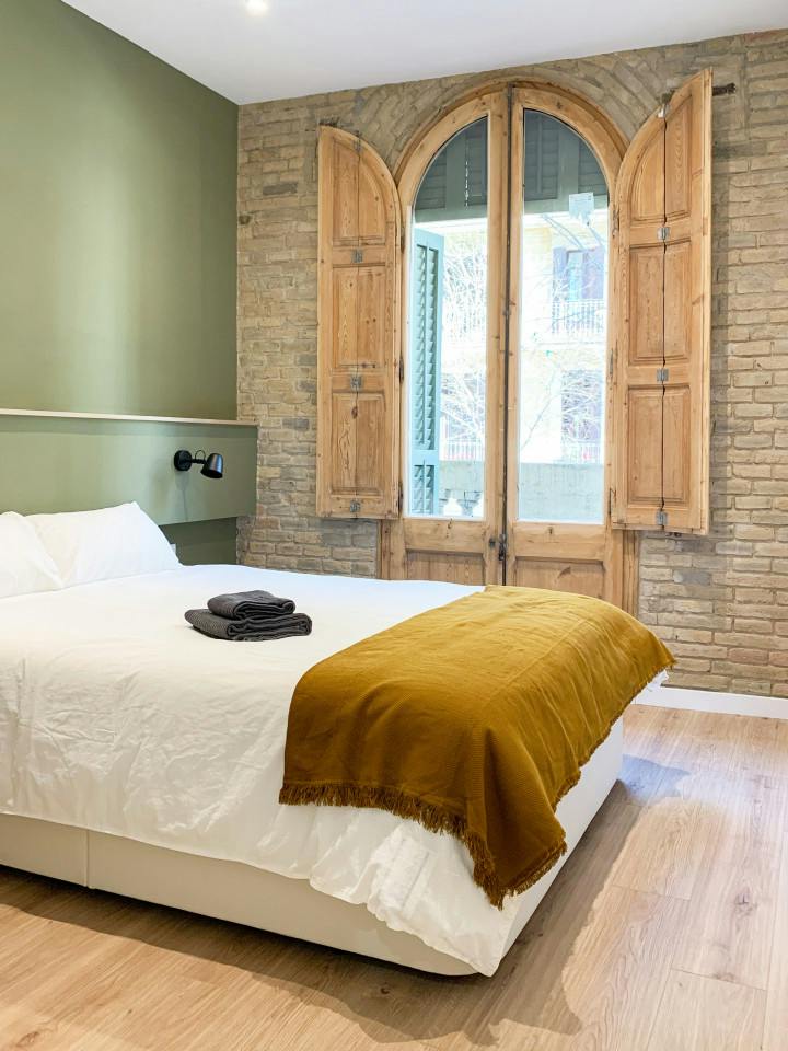  Large Ensuite Room 3A  -  Modern Coliving Community with Private Suites in Vibrant Eixample  - Gallery -  2