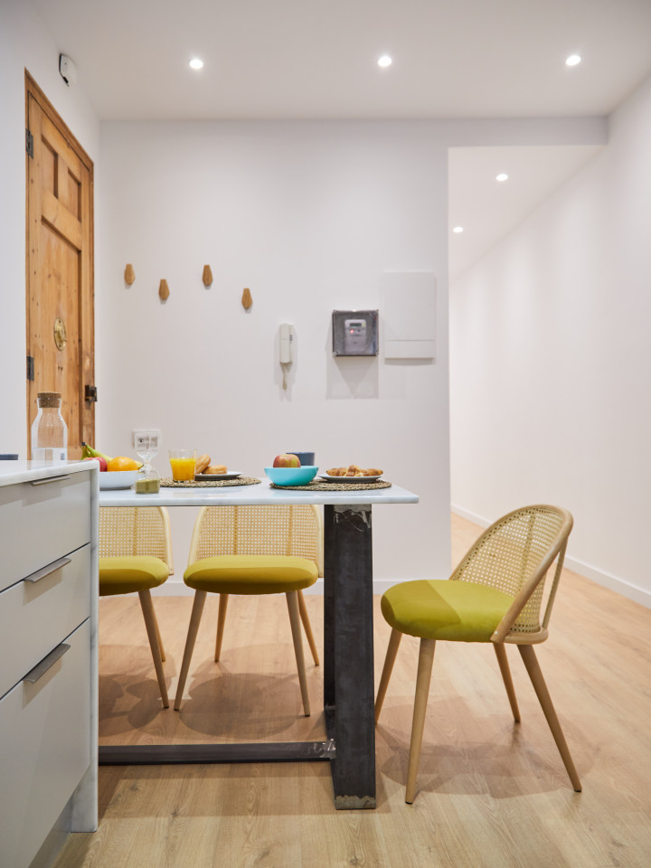  Large Ensuite Room 3A  -  Modern Coliving Community with Private Suites in Vibrant Eixample  - Gallery -  38