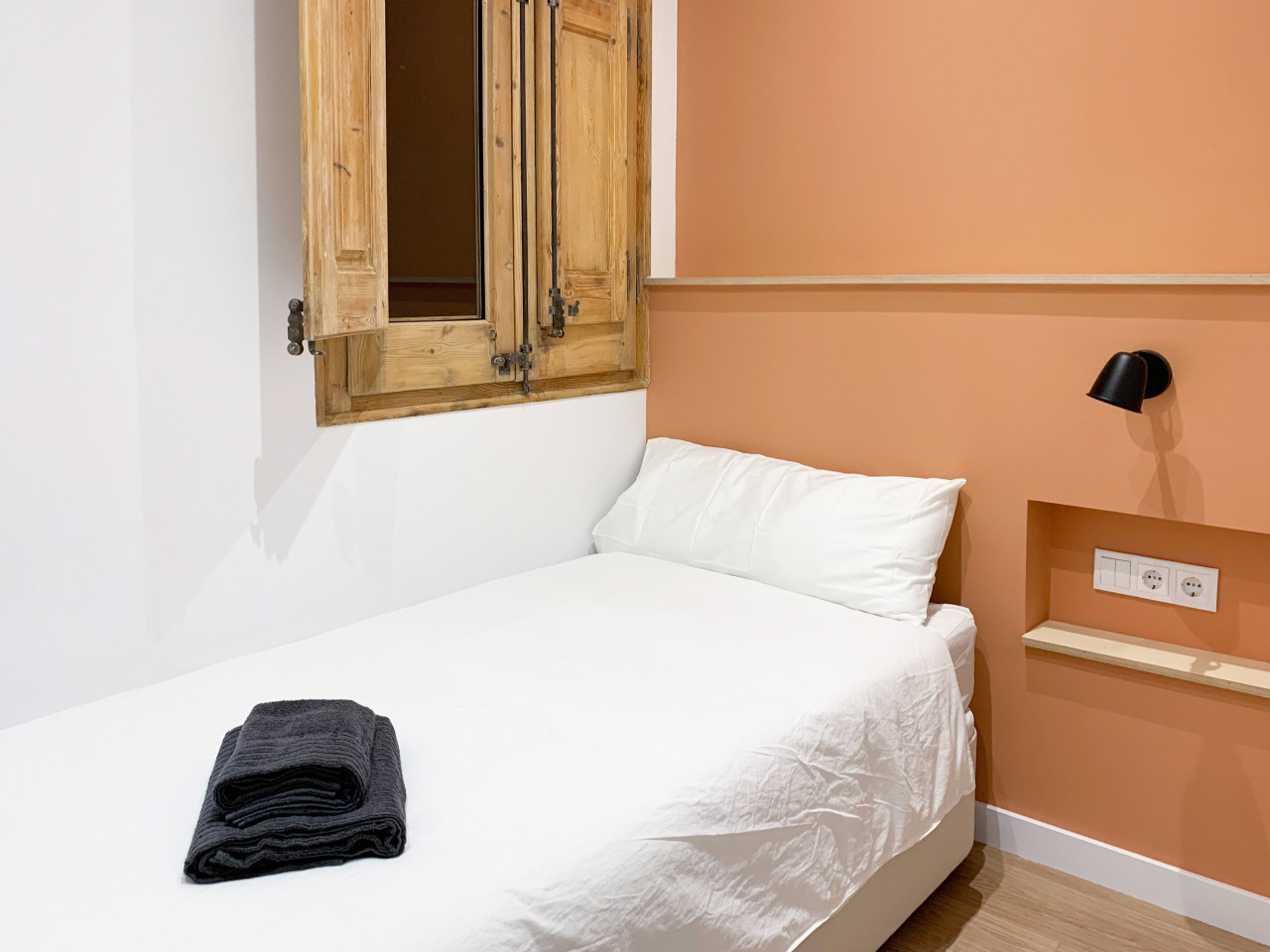  Single Room With Private Bathroom 3D  -  Modern Coliving Community with Private Suites in Vibrant Eixample  - Gallery -  33