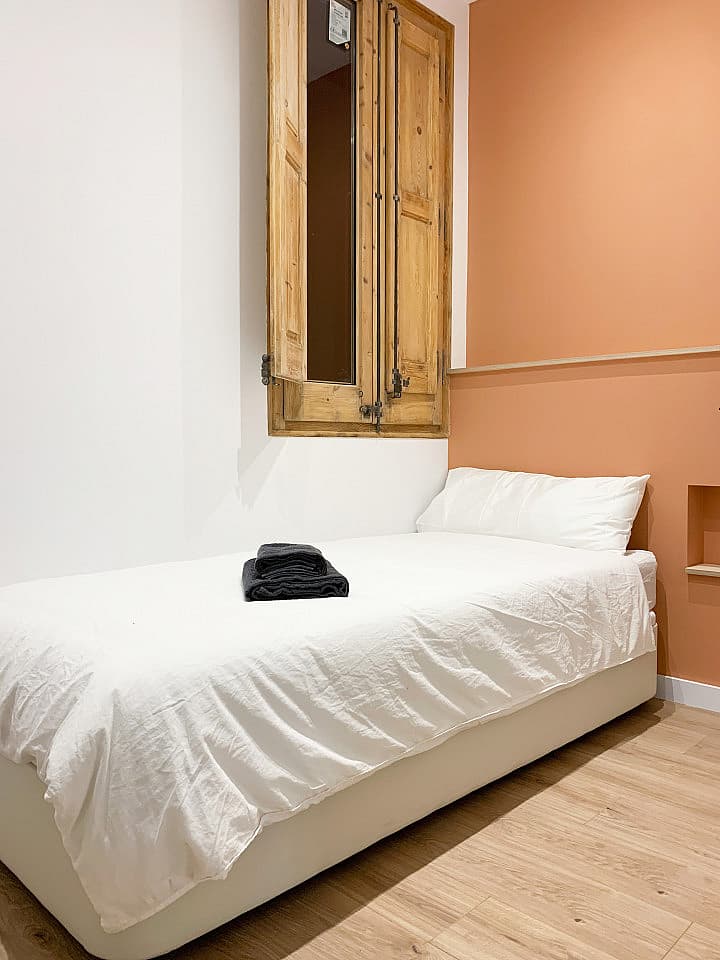  Single Room With Private Bathroom 3D  -  Modern Coliving Community with Private Suites in Vibrant Eixample  - Gallery -  43