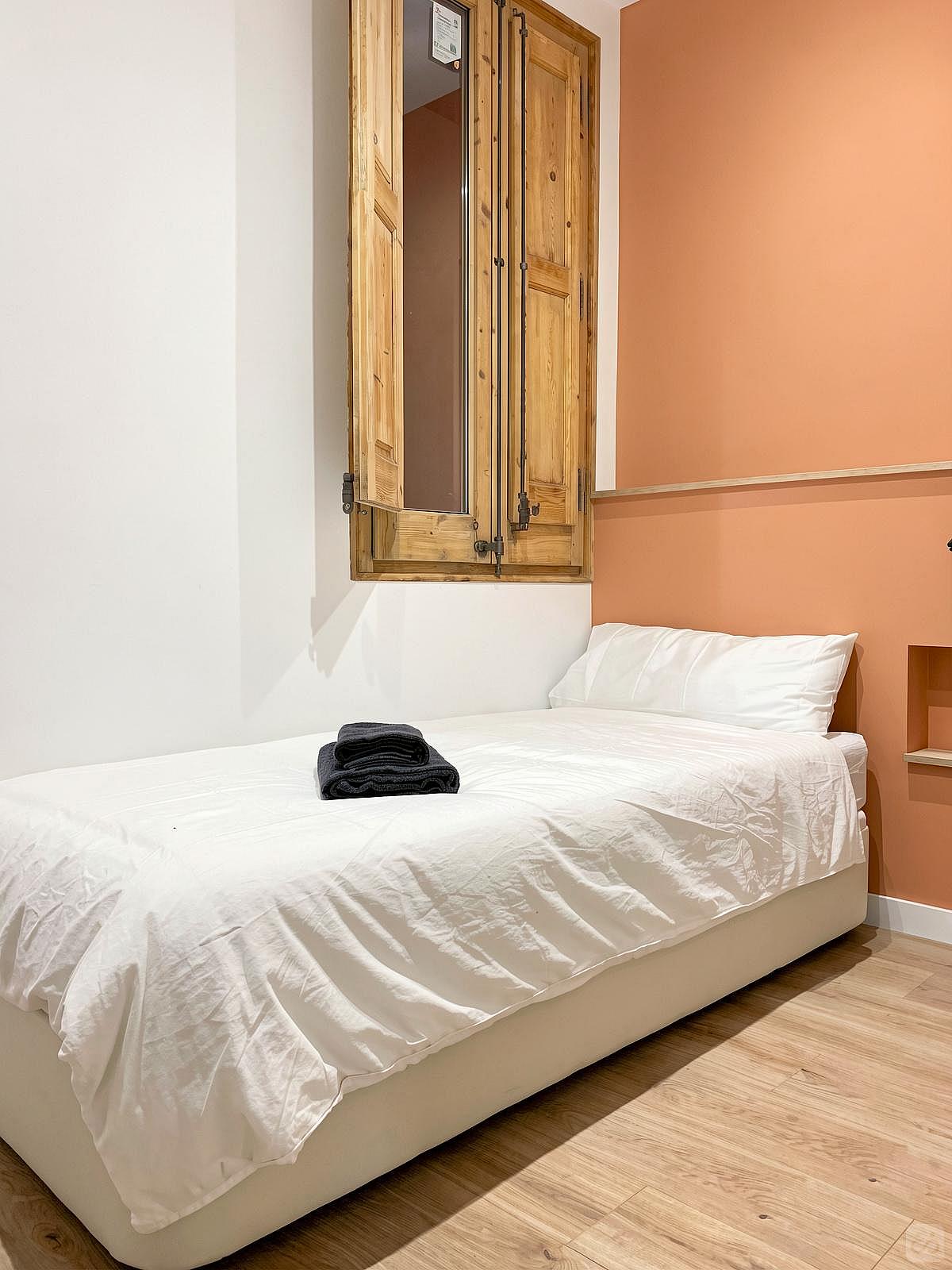 Single Room With Private Bathroom 3D  -  Modern Coliving Community with Private Suites in Vibrant Eixample  - Gallery -  54