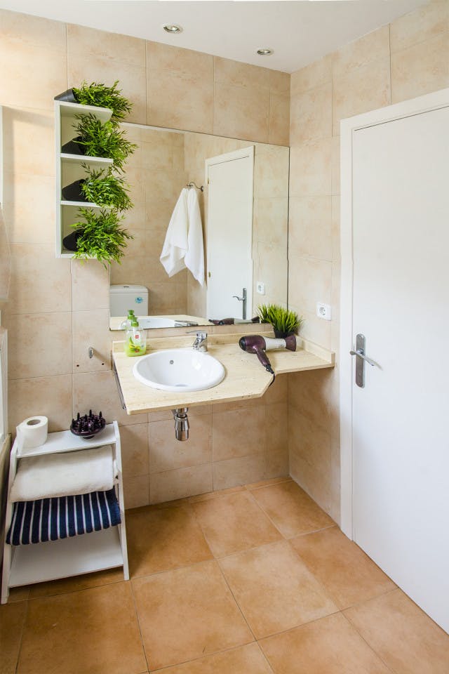  Penthouse With Private Terrace  -  Modern Coliving Community with Private Suites in Vibrant Eixample  - Gallery -  15
