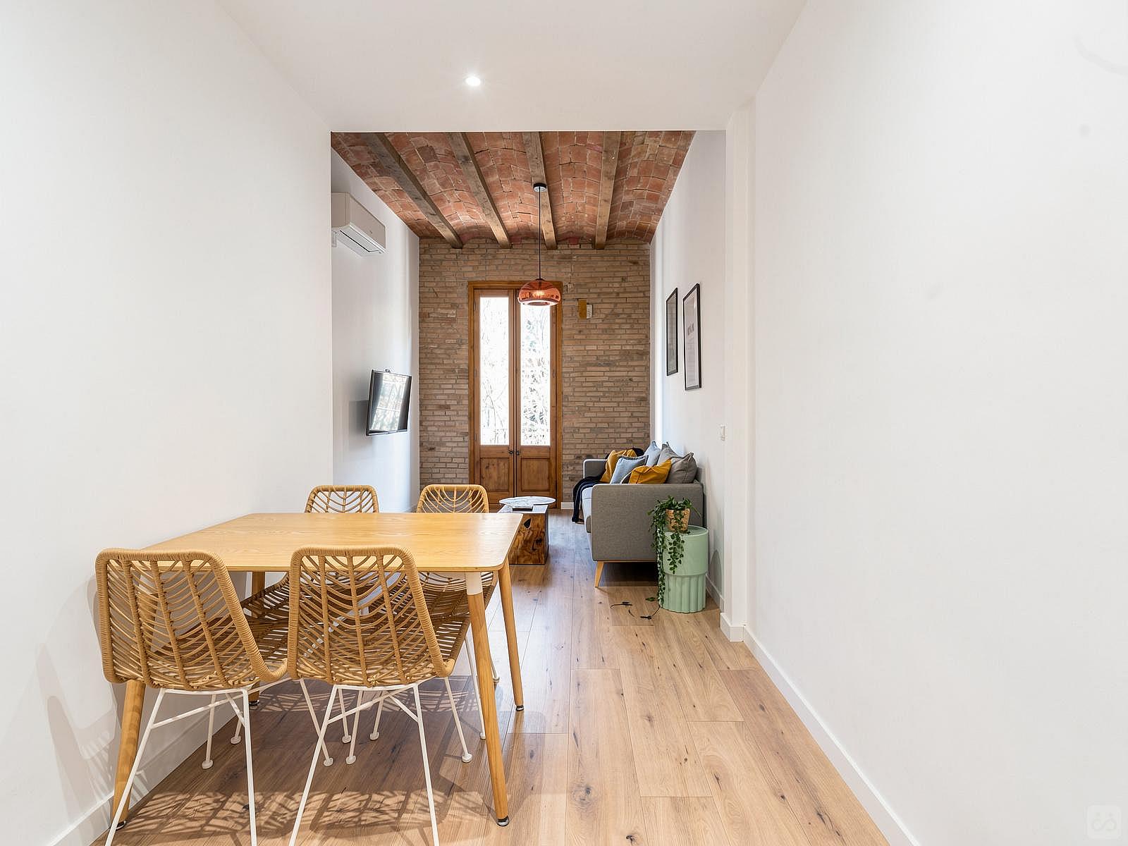  Double Ensuite Bedroom With Balcony 1A  -  Modern Coliving Community with Private Suites in Vibrant Eixample  - Gallery -  52