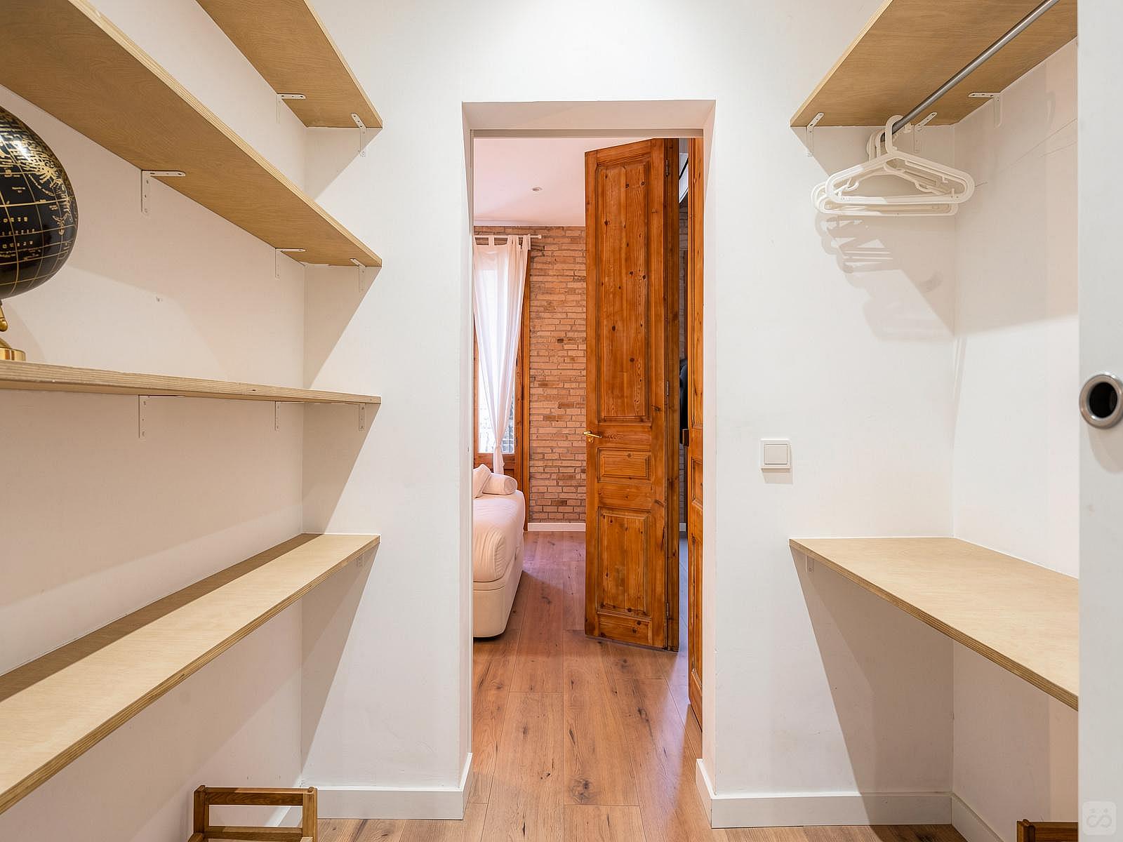  Double Ensuite Bedroom With Balcony 1A  -  Modern Coliving Community with Private Suites in Vibrant Eixample  - Gallery -  49
