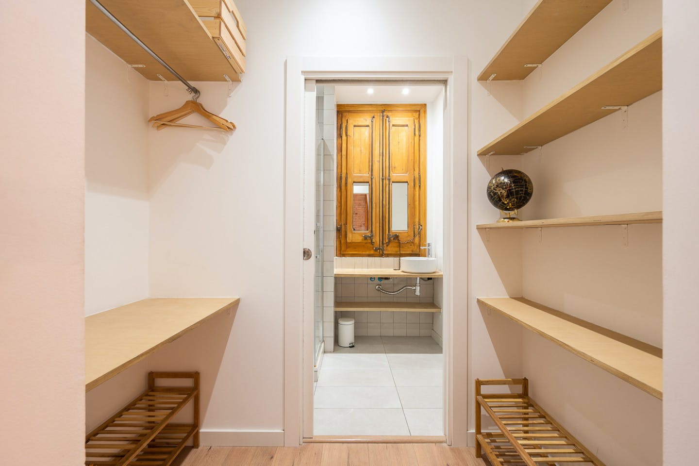  Double Ensuite Bedroom With Balcony 1A  -  Modern Coliving Community with Private Suites in Vibrant Eixample  - Gallery -  3