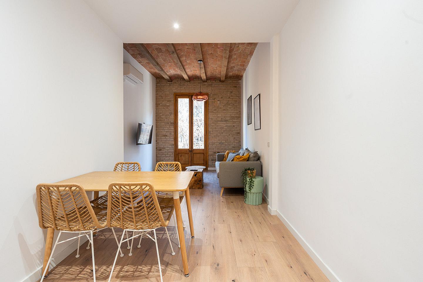  Double Ensuite Bedroom With Balcony 1A  -  Modern Coliving Community with Private Suites in Vibrant Eixample  - Gallery -  41