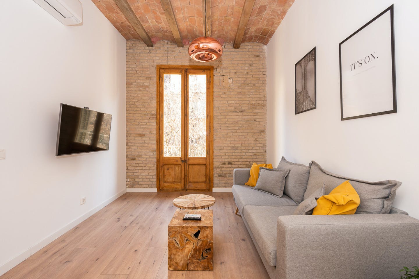  Double Ensuite Bedroom 1B  -  Modern Coliving Community with Private Suites in Vibrant Eixample  - Gallery -  10