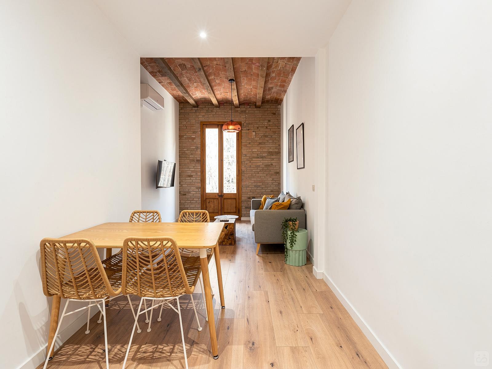  Double Ensuite Bedroom 1B  -  Modern Coliving Community with Private Suites in Vibrant Eixample  - Gallery -  48