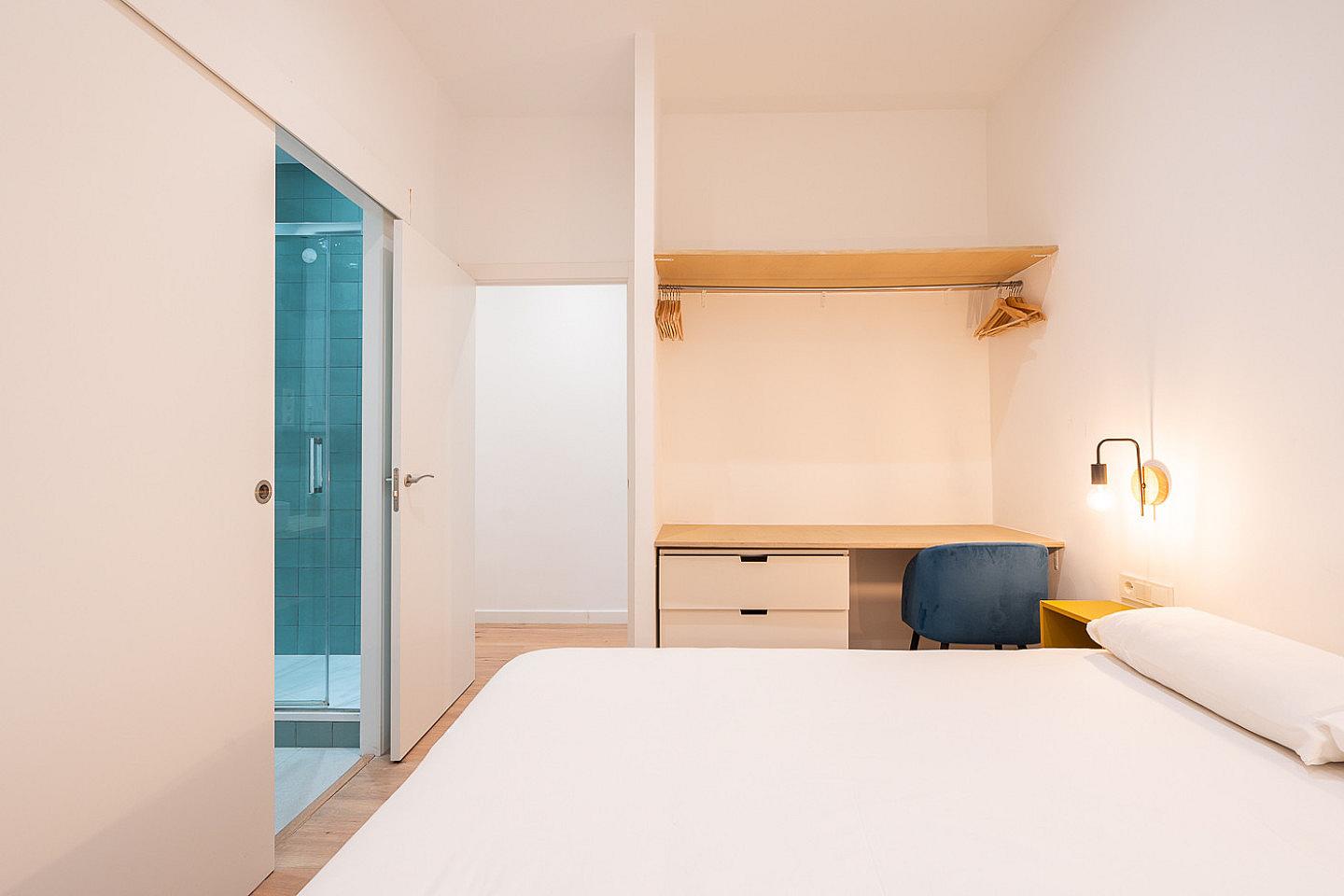  Double Ensuite Bedroom 1B  -  Modern Coliving Community with Private Suites in Vibrant Eixample  - Gallery -  34