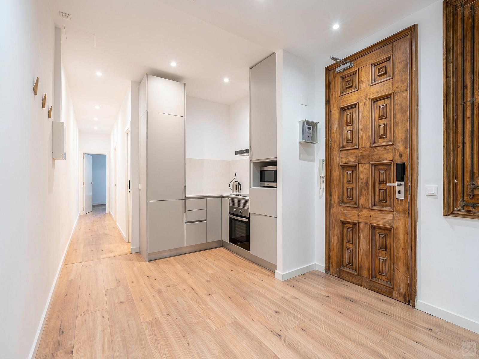  Double Ensuite Bedroom With Gallery 1C  -  Modern Coliving Community with Private Suites in Vibrant Eixample  - Gallery -  63