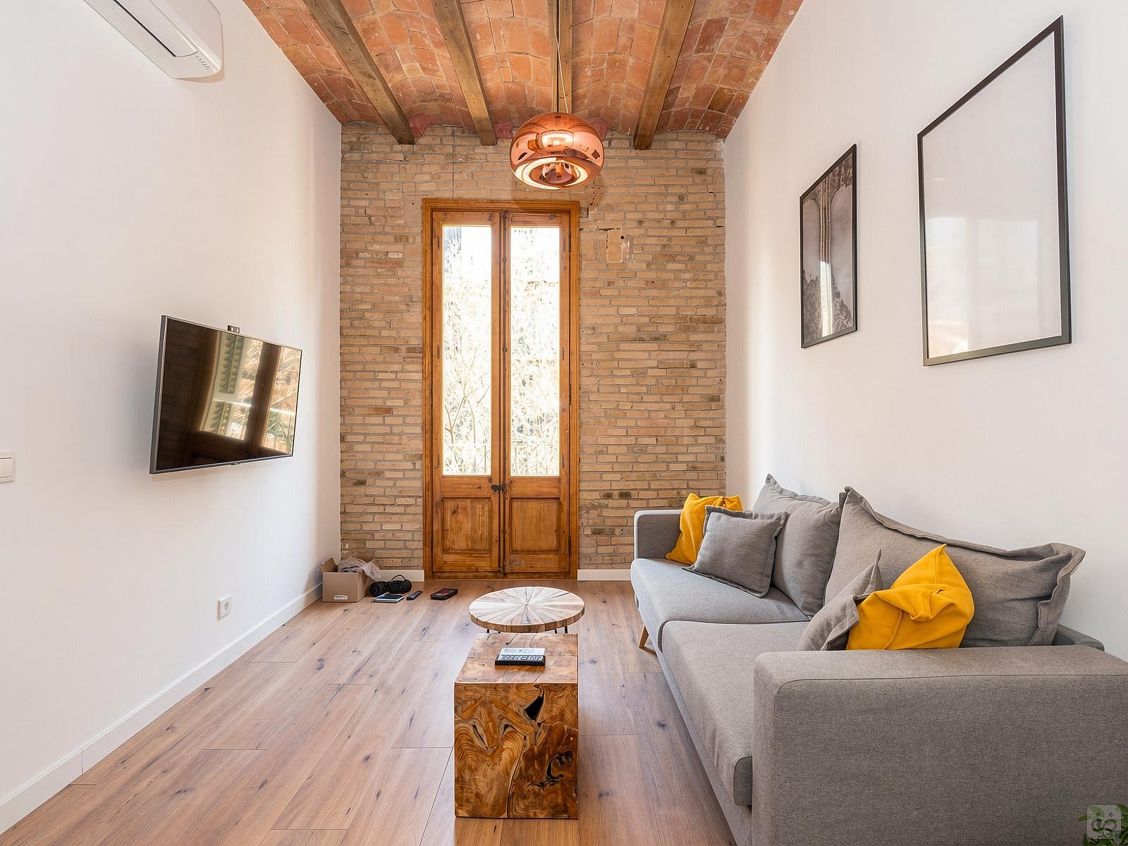  Double Ensuite Bedroom With Gallery 1C  -  Modern Coliving Community with Private Suites in Vibrant Eixample  - Gallery -  66
