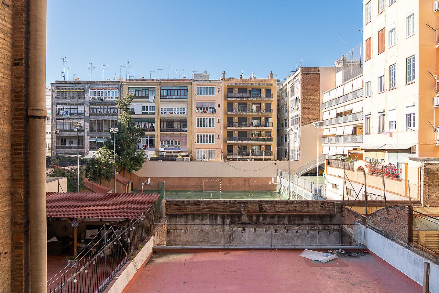  Double Ensuite Bedroom With Gallery 1C  -  Modern Coliving Community with Private Suites in Vibrant Eixample  - Gallery -  48