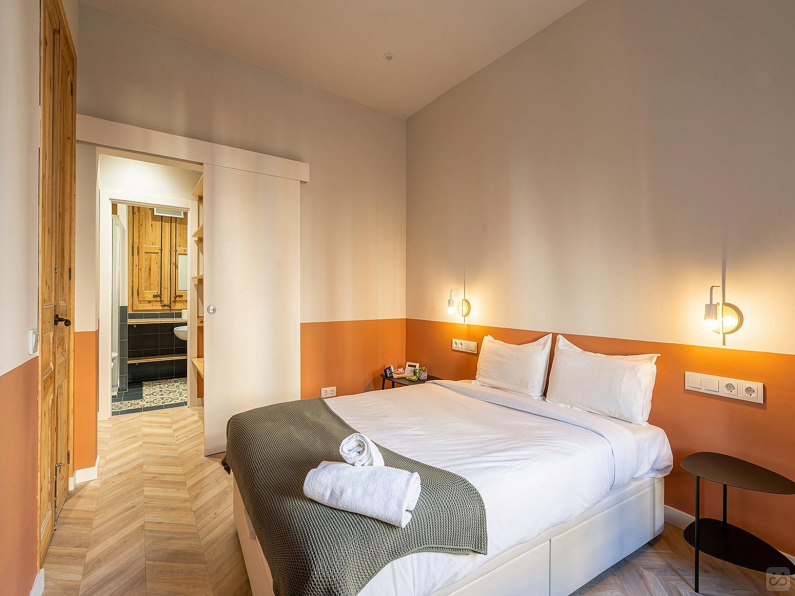  Double Ensuite Bedroom With Balcony 2A  -  Modern Coliving Community with Private Suites in Vibrant Eixample  - Gallery -  53