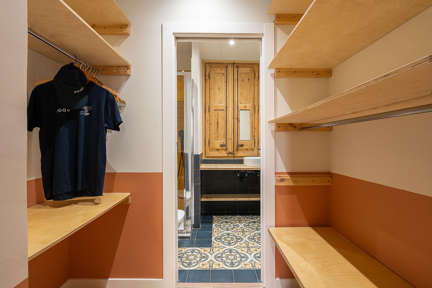  Double Ensuite Bedroom With Balcony 2A  -  Modern Coliving Community with Private Suites in Vibrant Eixample  - Gallery -  41