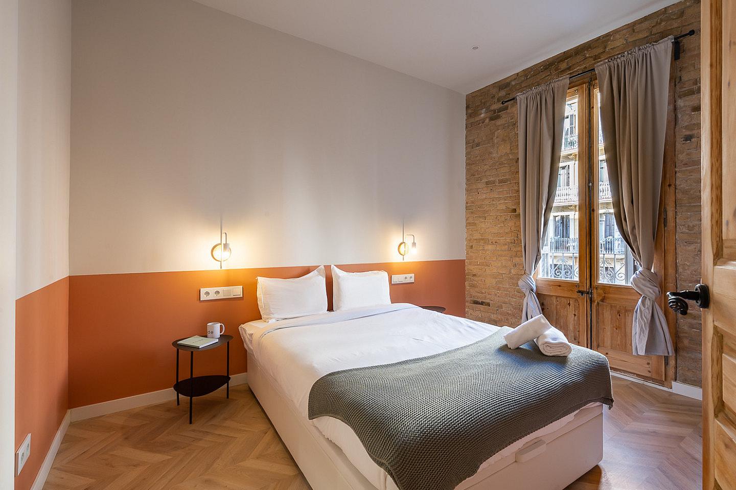  Double Ensuite Bedroom With Balcony 2A  -  Modern Coliving Community with Private Suites in Vibrant Eixample  - Gallery -  42