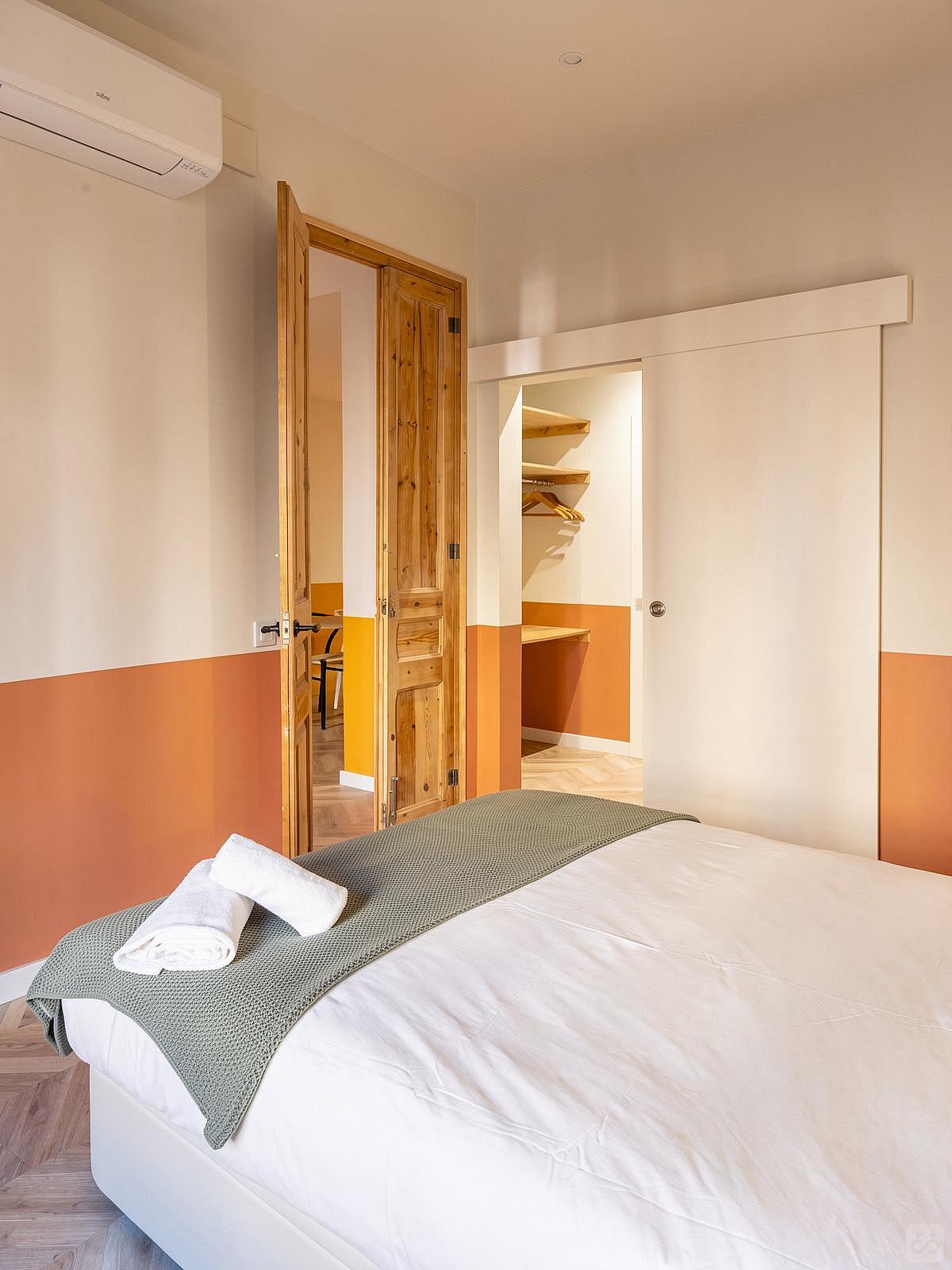  Double Ensuite Bedroom With Balcony 2A  -  Modern Coliving Community with Private Suites in Vibrant Eixample  - Gallery -  56