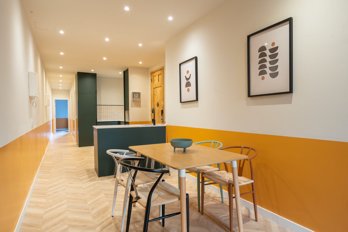  Double Ensuite Bedroom With Balcony 2A  -  Modern Coliving Community with Private Suites in Vibrant Eixample  - Gallery -  10