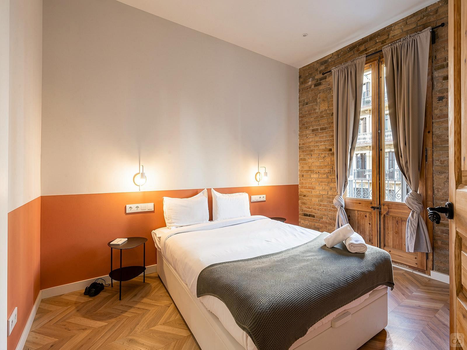  Double Ensuite Bedroom With Balcony 2A  -  Modern Coliving Community with Private Suites in Vibrant Eixample  - Gallery -  55