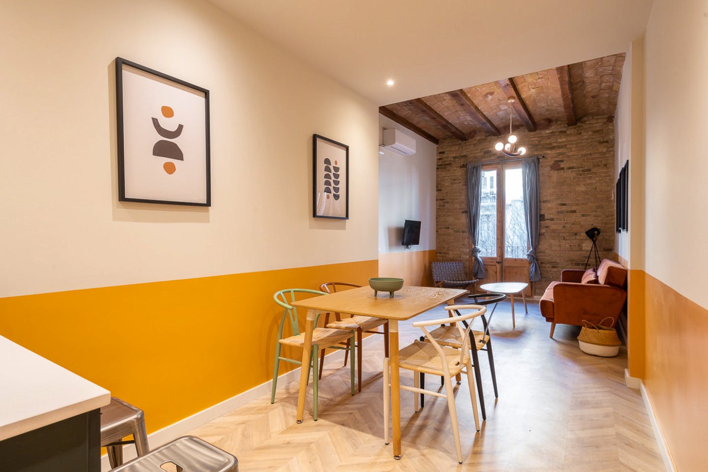  Double Ensuite Bedroom With Balcony 2A  -  Modern Coliving Community with Private Suites in Vibrant Eixample  - Gallery -  23