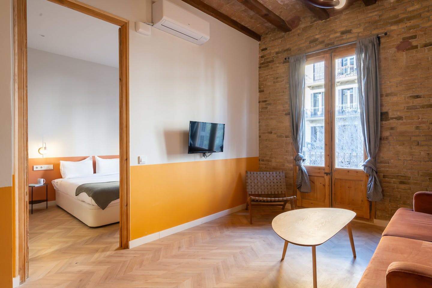  Double Ensuite Bedroom With Balcony 2A  -  Modern Coliving Community with Private Suites in Vibrant Eixample  - Gallery -  7